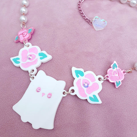 Kitty Boo Necklace ~ White Roses